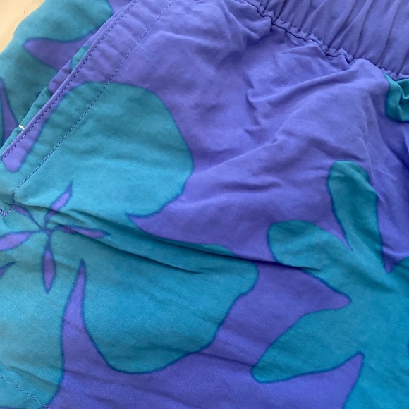 NWOT Patagonia Barely There Baggies - Picture 8 of 8